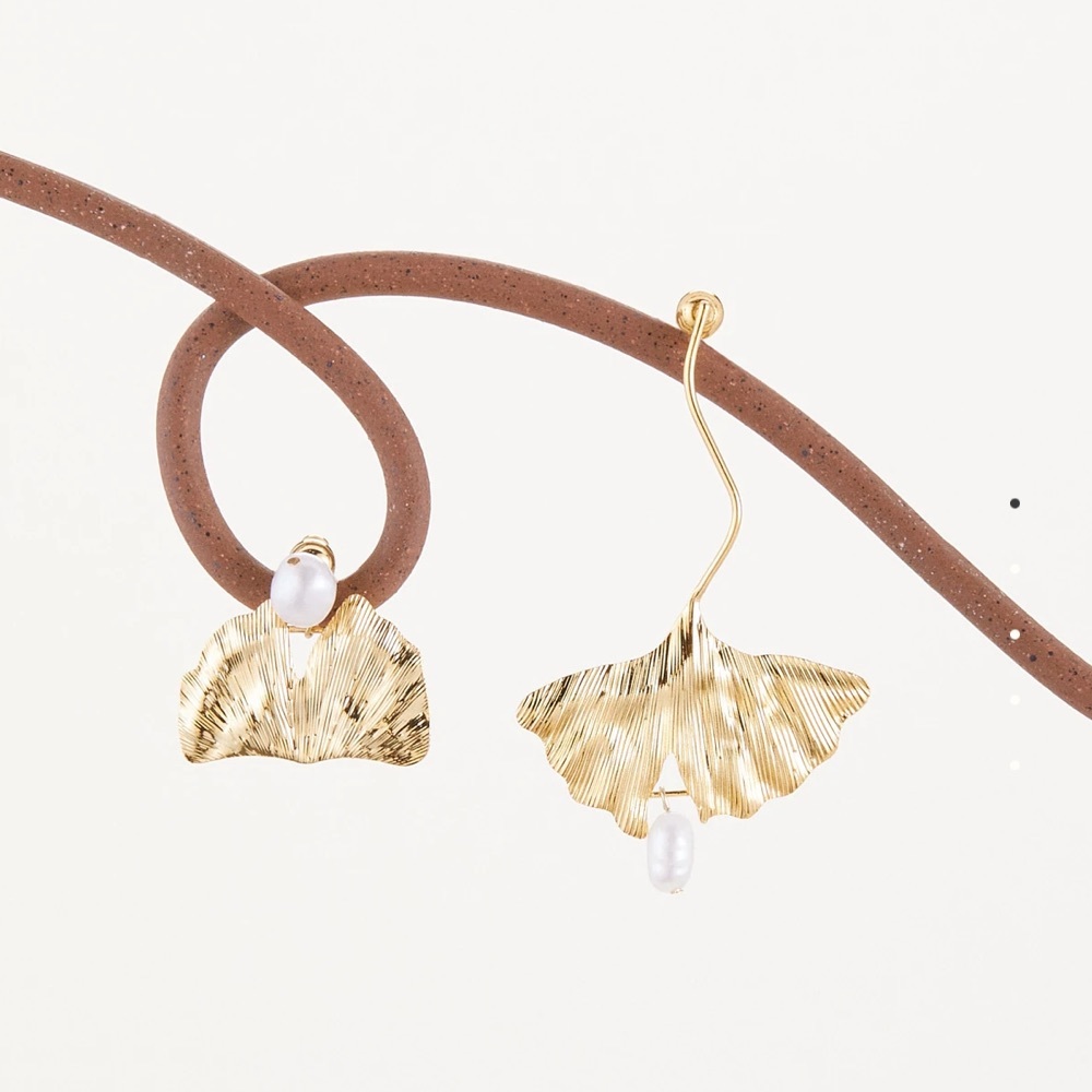 Cult Gaia Kara Earrings
